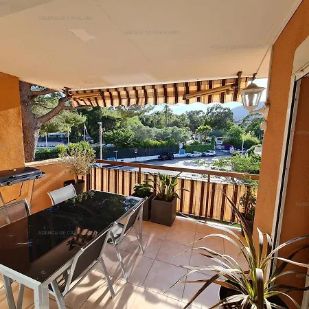 T3 Renove 49m², Centre-ville Cavalaire-sur-mer, Plages A Pied, Clim, Terrasse, Parking Sous-sol - Fr-1-100-278 Apartamento *